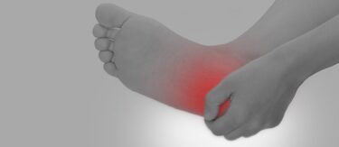 踵の痛み！足底腱膜炎とは？