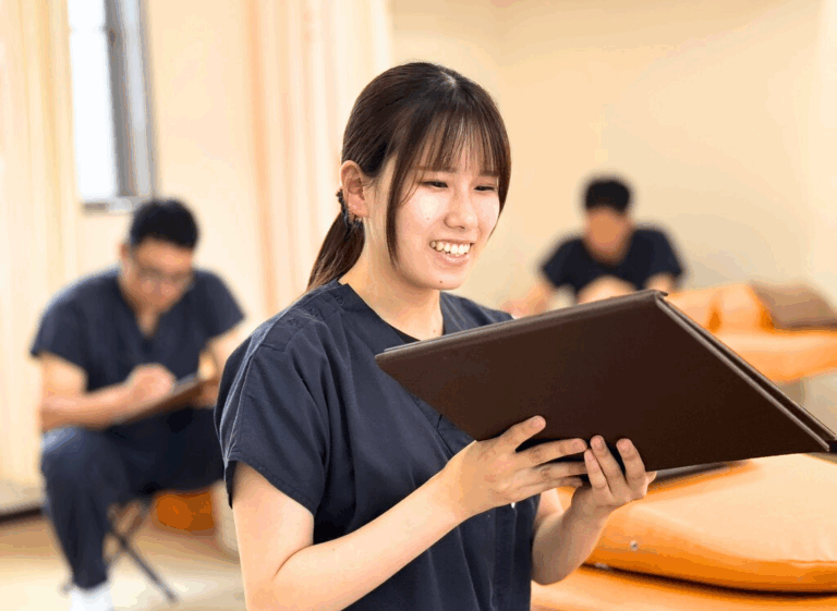 ✨腰痛を我慢するのはもう卒業！本当に改善する方法とは？✨腰痛治療に強い上田市の整体院「うえだBJ整骨院」が解説⚠️
