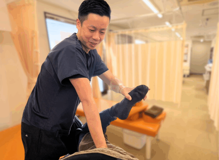 ⚠️その腰痛、足首の硬さが原因かもしれません⚠️✨腰痛治療に強い上田市の整体院「うえだBJ整骨院」が解説⚠️