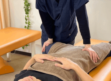 ⚠️腰痛は遺伝する？家族で共通する腰のクセ ✨腰痛治療に強い上田市の整体院「うえだBJ整骨院」が解説⚠️