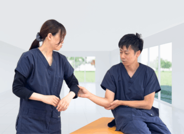 【腰痛と骨密度の意外なリンク⁉️】 ✨肩こり腰痛改善に強い上田市の鍼灸整体院「うえだBJ整骨院」が解説⚠️